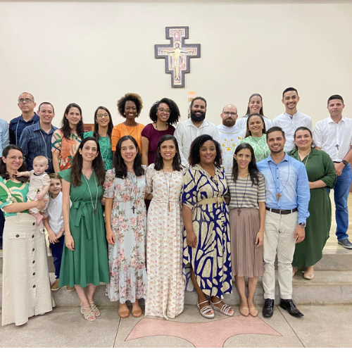 Novas Comunidades, a Primavera da Igreja Novas Comunidades, a Primavera da Igreja